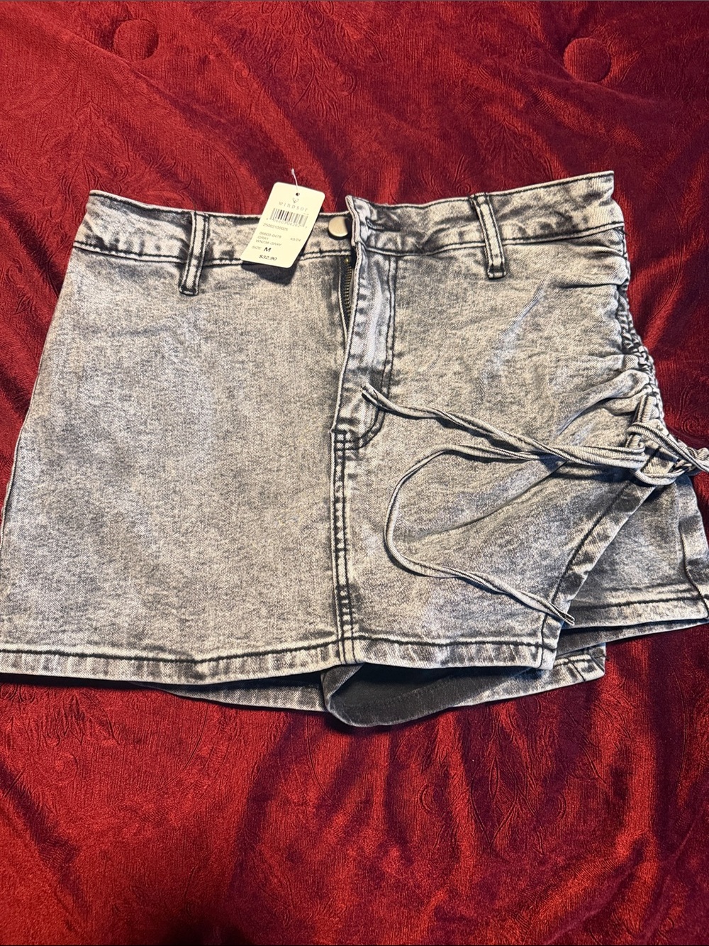 Windsor Women’s Gray Acid-Wash Denim Shorts Skort with Side Tie